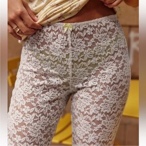 Free People ivory lace capris bike shorts inmates size small NWT yellow details
